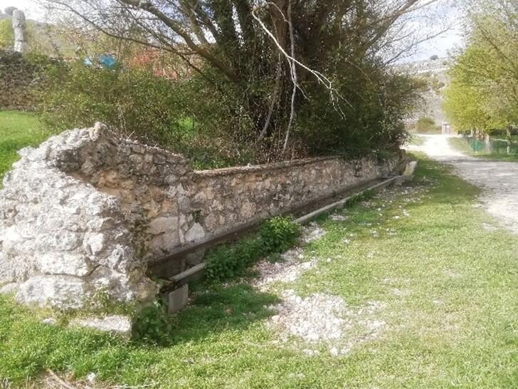 Abrevadero junto al parque Los Caños